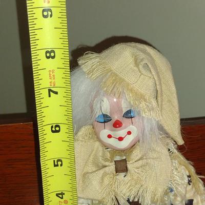 Hubao Clown Figurine