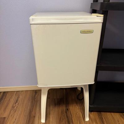 Mini fridge