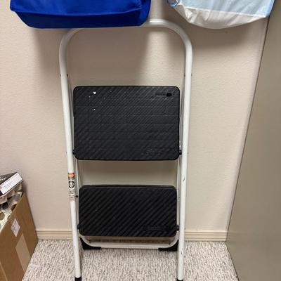 Step ladder