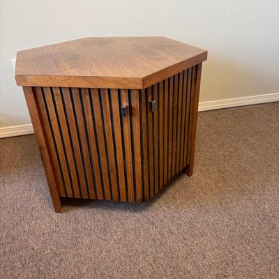 End table