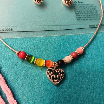 NEW HEART THEMED NECKLACE, EARRINGS AND BRACELET PLUS PINK SEED BEAD NECKLACE