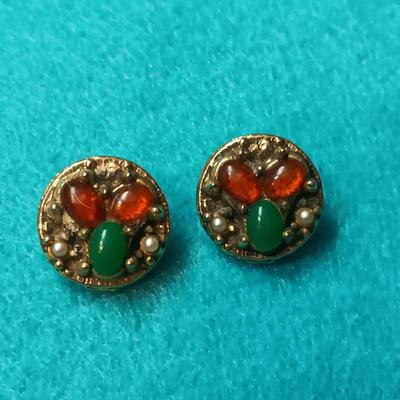 GOLD-TONE COSTUME JEWELRY