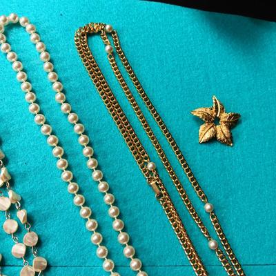 GOLD-TONE AND FAUX PEARL JEWELRY
