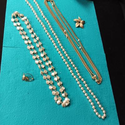 GOLD-TONE AND FAUX PEARL JEWELRY