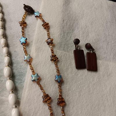 EARTH TONE COSTUME JEWELRY