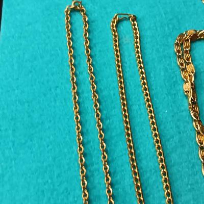 GOLD-TONE COSTUME JEWELRY