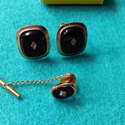 2 POCKET WATCHES, TIE TACKS, CUFFLINKS & MORE