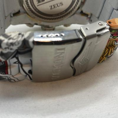 LIKE NEW INVICTA MEN’S WATCH BOLT ZEUS MODEL 30065 GRAFFITI STYLE