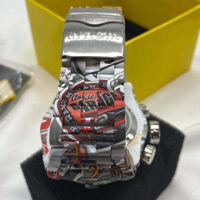 LIKE NEW INVICTA MEN’S WATCH BOLT ZEUS MODEL 30065 GRAFFITI STYLE