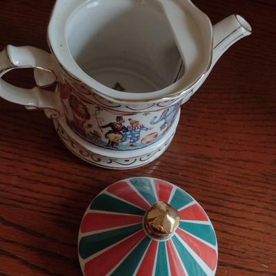Sadler Edwardian Entertainments 'Circus' Tea Pot