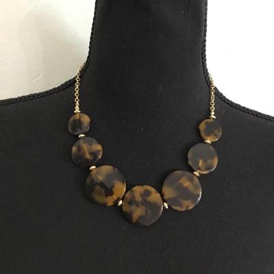 Faux tortoiseshell Fashion necklace