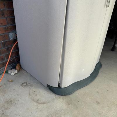 RUBBERMAID STORAGE SHED