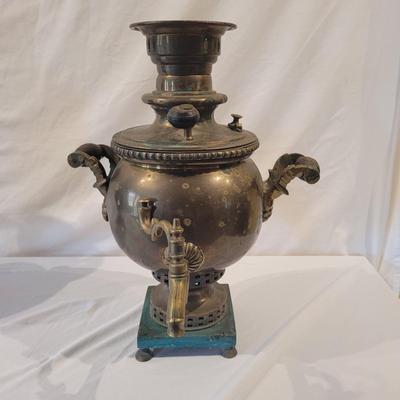 Two Samovars (LR-EL)