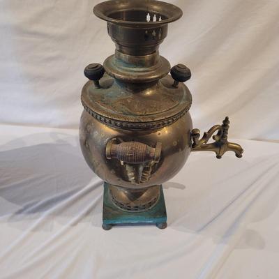 Two Samovars (LR-EL)