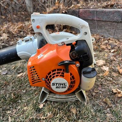 STIHL BG55 AND CRAFTSMAN LEAF BLOWERS “FOR PARTS ONLY” WITH GAS CONTAINER