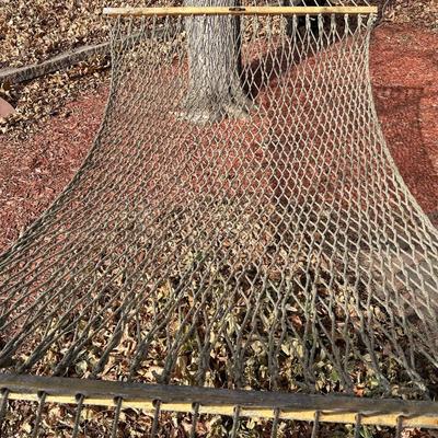 THE ORIGINAL PAWLEYS ISLAND HAND CRAFTED ROPE HAMMOCK