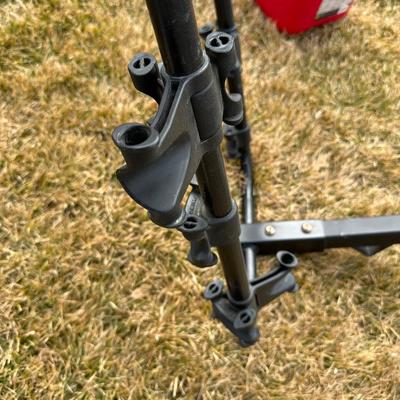 YAKIMA TRAILER HITCH MOUNT BIKE RACK AND GAS CONTAINER