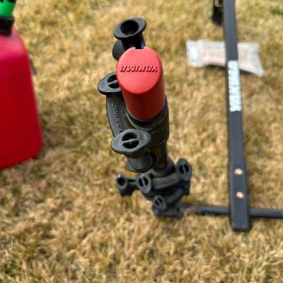 YAKIMA TRAILER HITCH MOUNT BIKE RACK AND GAS CONTAINER