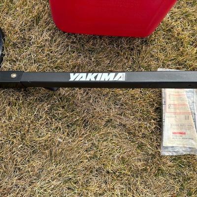 YAKIMA TRAILER HITCH MOUNT BIKE RACK AND GAS CONTAINER