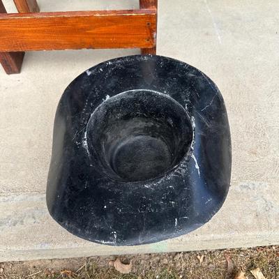ALUMINUM COWBOY HAT, ALUMINUM BIRD AND WOOD PLANT STAND