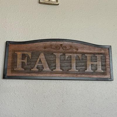 WALL DECOR