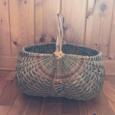 Ten Woven Buttocks Baskets (DR-DZ)