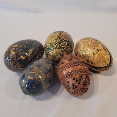 Decorative Wooden Items (LR-EL)