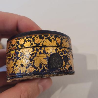 Decorative Wooden Items (LR-EL)