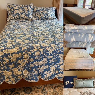 Full Size Bedding, Pillows and More! (GB-BM)