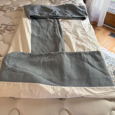 Full Size Bedding, Pillows and More! (GB-BM)