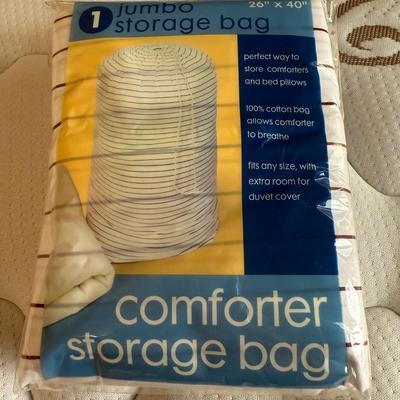 Full Size Bedding, Pillows and More! (GB-BM)