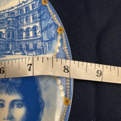 Sutherland England Bone China 8" Plate Queen Elizabeth Mother 100th Birthday
