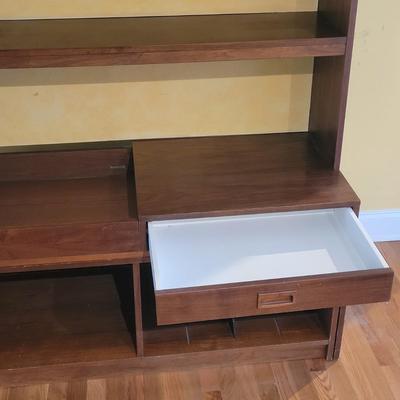 MCM Expandable Wooden Turntable Cabinet (LR-EL)