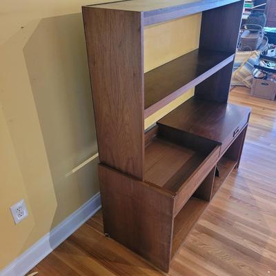 MCM Expandable Wooden Turntable Cabinet (LR-EL)