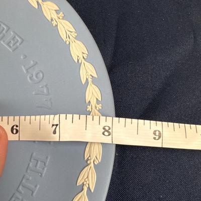 Wedgwood 1977 Silver Jubilee Blue Jasperware Plate Queen Elizabeth II 8”