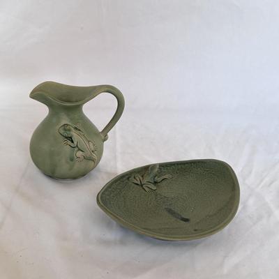 Matte Green Frog and Lizard Pottery (DR-DZ)