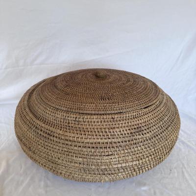 Stair Step Basket, Lidded Basket, and More (DR-DZ)