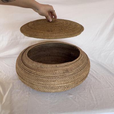 Stair Step Basket, Lidded Basket, and More (DR-DZ)