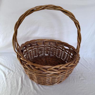 Wicker Baskets Galore (DR-DZ)
