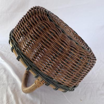 Wicker Baskets Galore (DR-DZ)