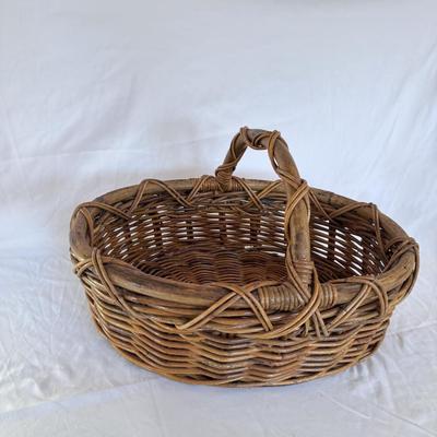 Wicker Baskets Galore (DR-DZ)