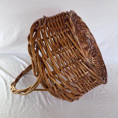 Wicker Baskets Galore (DR-DZ)