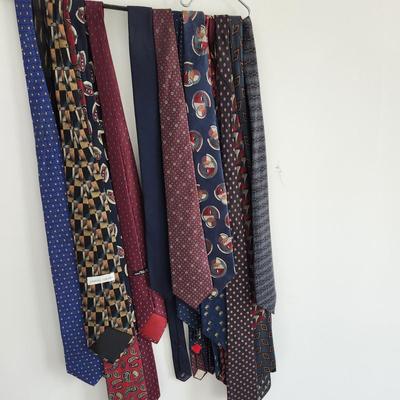 Large Lot of Men's Ties