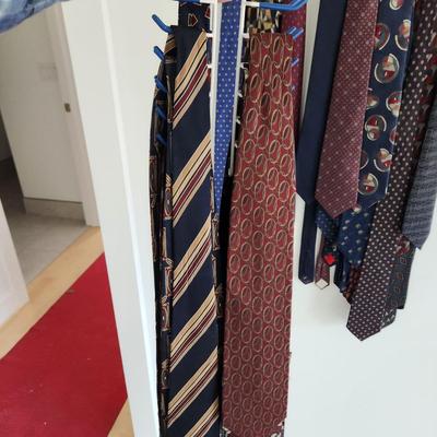 Large Lot of Men's Ties