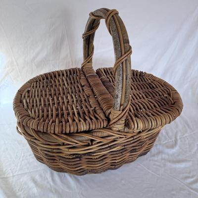 Four Picnic Baskets (DR-DZ)