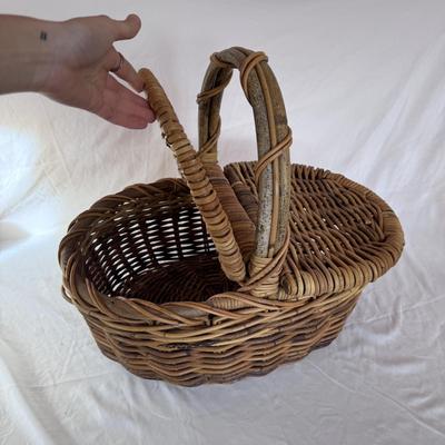 Four Picnic Baskets (DR-DZ)