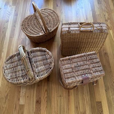 Four Picnic Baskets (DR-DZ)