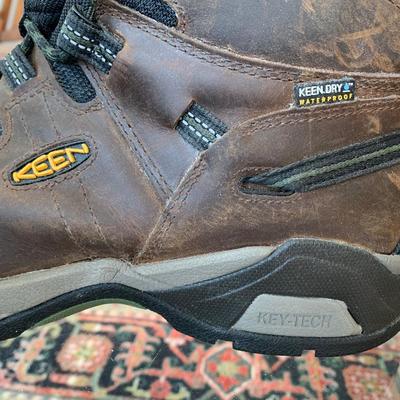 Sketchers / Keen Men’s Boots Lot