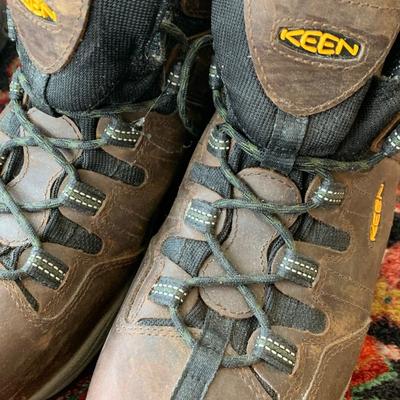 Sketchers / Keen Men’s Boots Lot