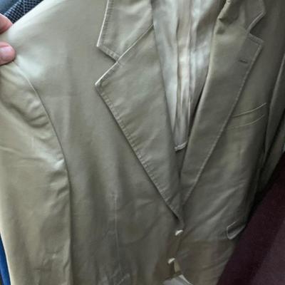 Men’s Suits Blazers Tux Lot